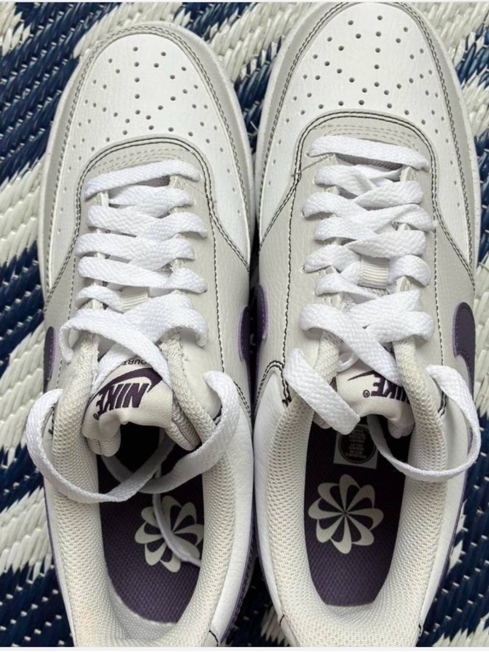 Nike Women’s White and Purple Low-Top Sneakers